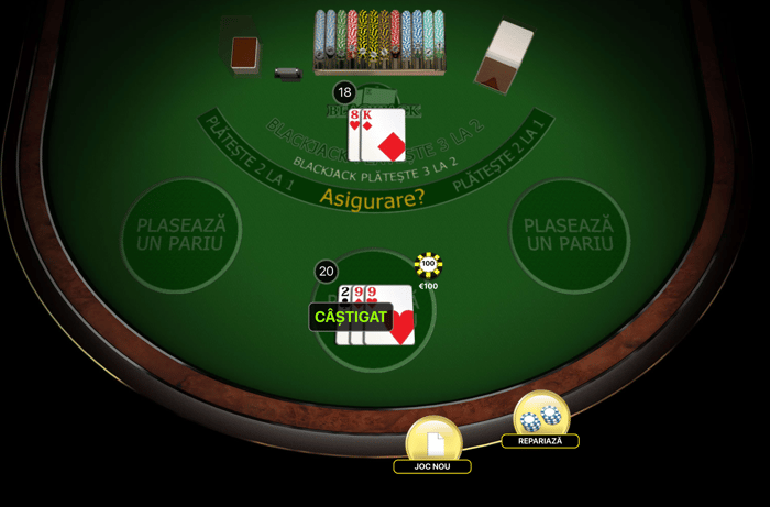 Mâna câștigătoare la blackjack.
