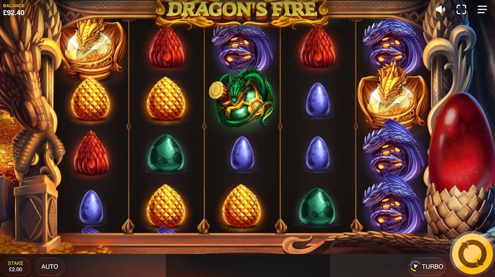 Designul jocului Dragon’s Fire.