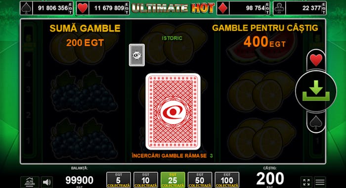 Funcția Gamble la slotul Ultimate Hot.