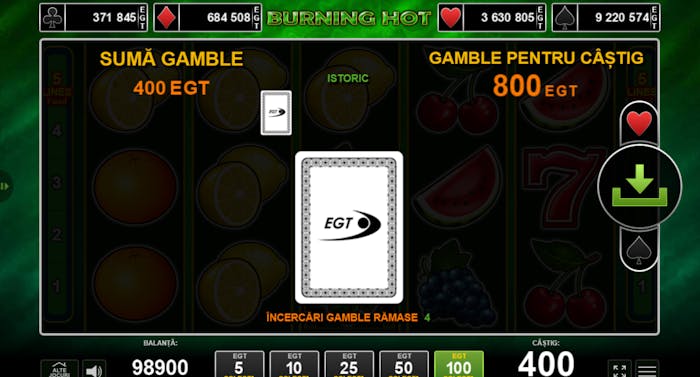 Functia Gamble poate fi activată după fiecare câștig Burning Hot.