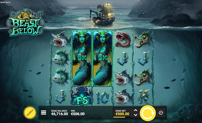 Trei simboluri Scatter pe role care declanșează speciala mică